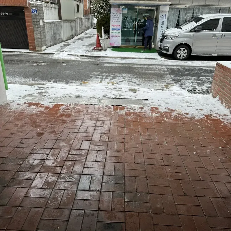 차량 진입 방지시설 인도 진입부 볼라드 설치 시공 전 올곧 시공 사례