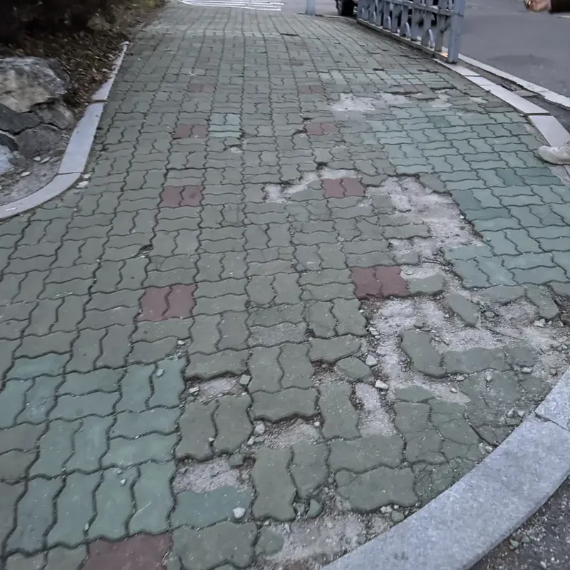 보도블록 공사 보도 곡선 구간 블록 교체 시공 전 올곧 시공 사례